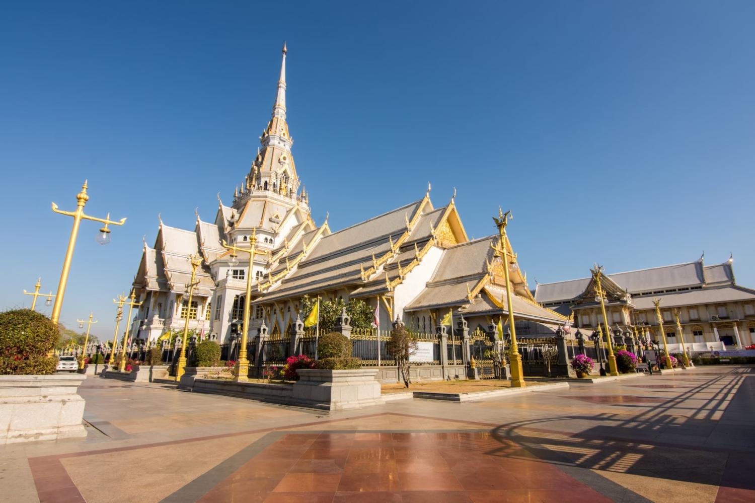 ที่เที่ยวฉะเชิงเทรา สายบุญ สายชิล ห้ามพลาด